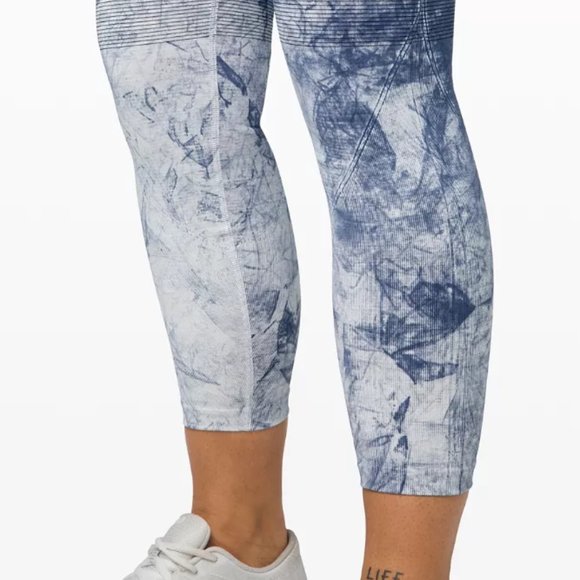 Lululemon Ebb to Train Women Super-High-Rise Crop Legging Tight Tie Dye Striped - Picture 3 of 9